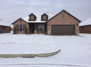 5302 Wilderness Cv, Enid, OK 73703