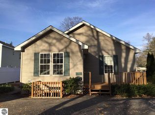 426 W Sixteenth St, Traverse City, MI 49684