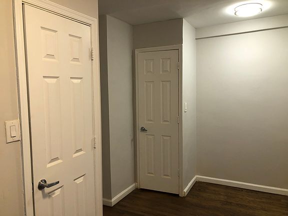 3rd image of 2465 John Fitzgerald Kennedy Blvd #59E