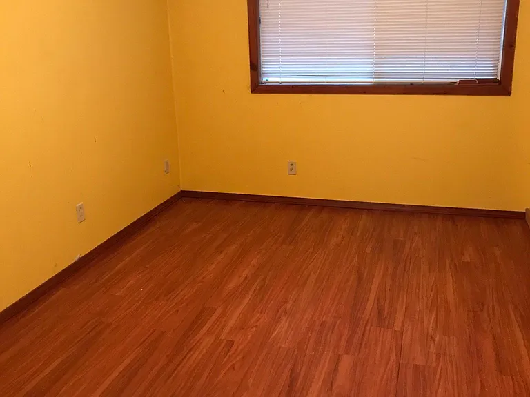 Downstairs bedroom #2