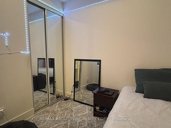 5th image of 330 Richmond St W #207