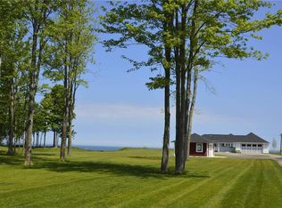 1620 Lake Rd, Webster, NY 14580