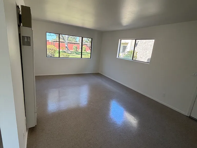 320-320 S Steckel Dr #324A — Photo 6