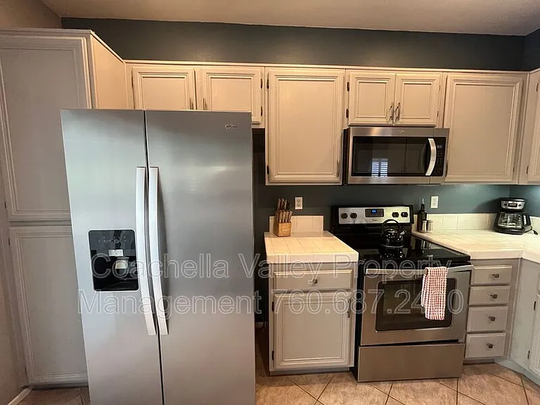 2162 Shannon Way — Photo 23