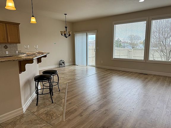 5th image of 500 Pinnacle Dr