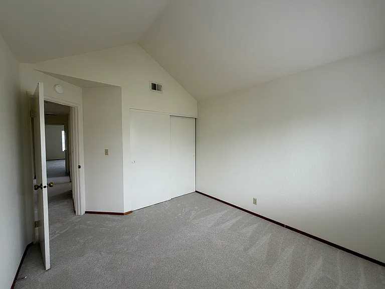 5315 Shattuck Ave — Photo 24