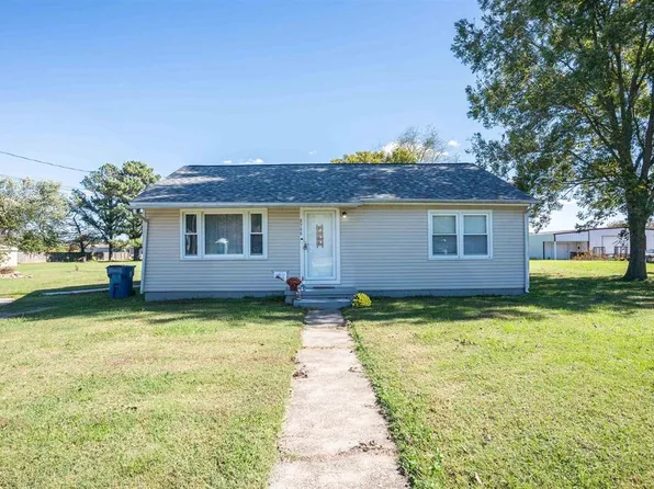 8988 Sacra Dr, Maceo, KY 42355