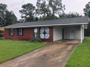 2611 W Angela Cir, Gulfport, MS 39503