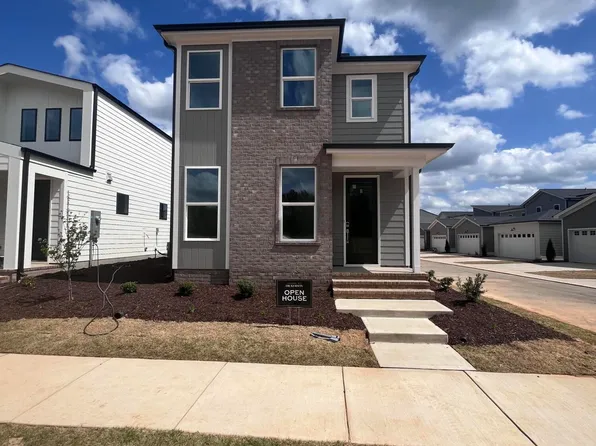 40 Broadoak Ln, Pittsboro, NC 27312