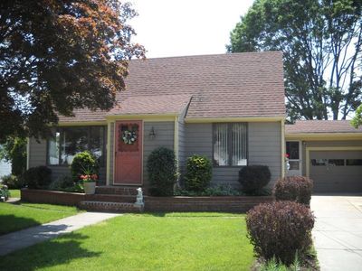 83 W Hill Dr, Cranston, RI, 02920