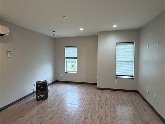 2nd image of 145 Newbury Ave APT 11