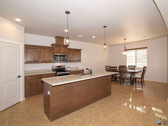 4th image of 4818 E County Road 14 #1/2