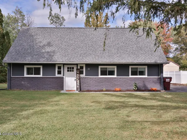 29 Hackett Street, Selkirk, NY 12158