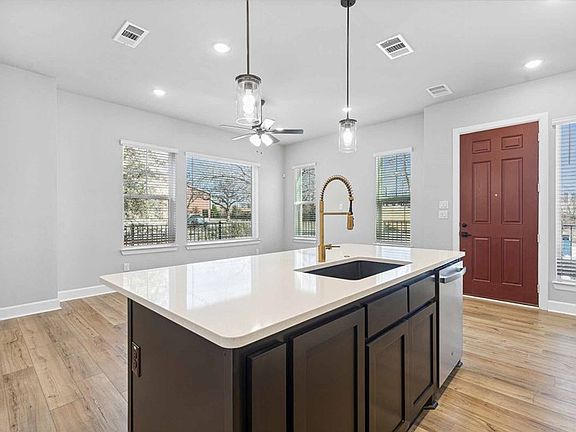 The Weldon - Kitchen