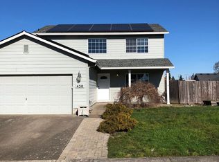 430 E Washington St, Carlton, OR 97111