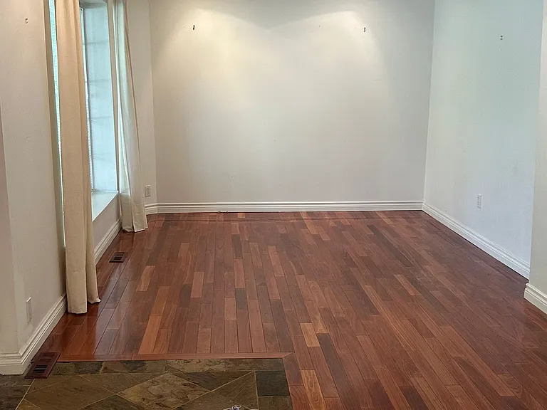 76 Brock St — Photo 5