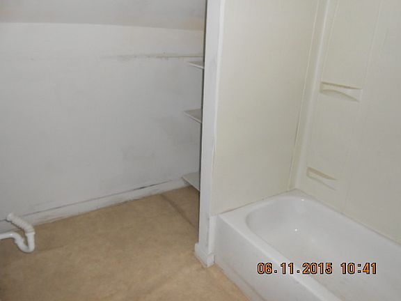 3rd image of 7043 S Hermitage Ave