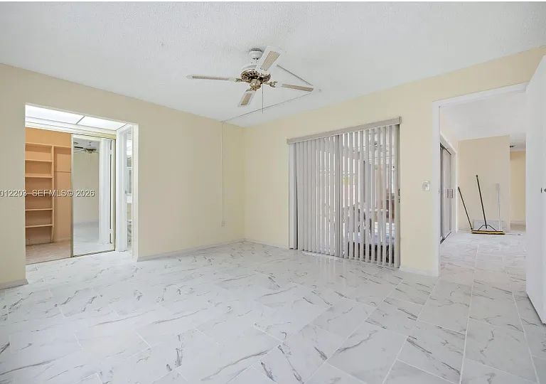 920 NW 92nd Ave — Photo 7