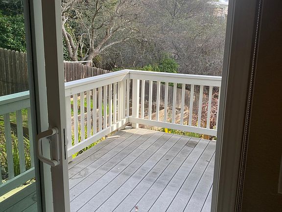 5th image of 2086 Vista Mar Dr