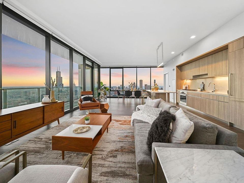 1st image of 1201 S Prairie Ave #5503