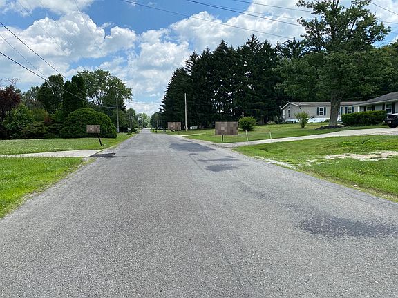 4th image of 3237 Carper Ave