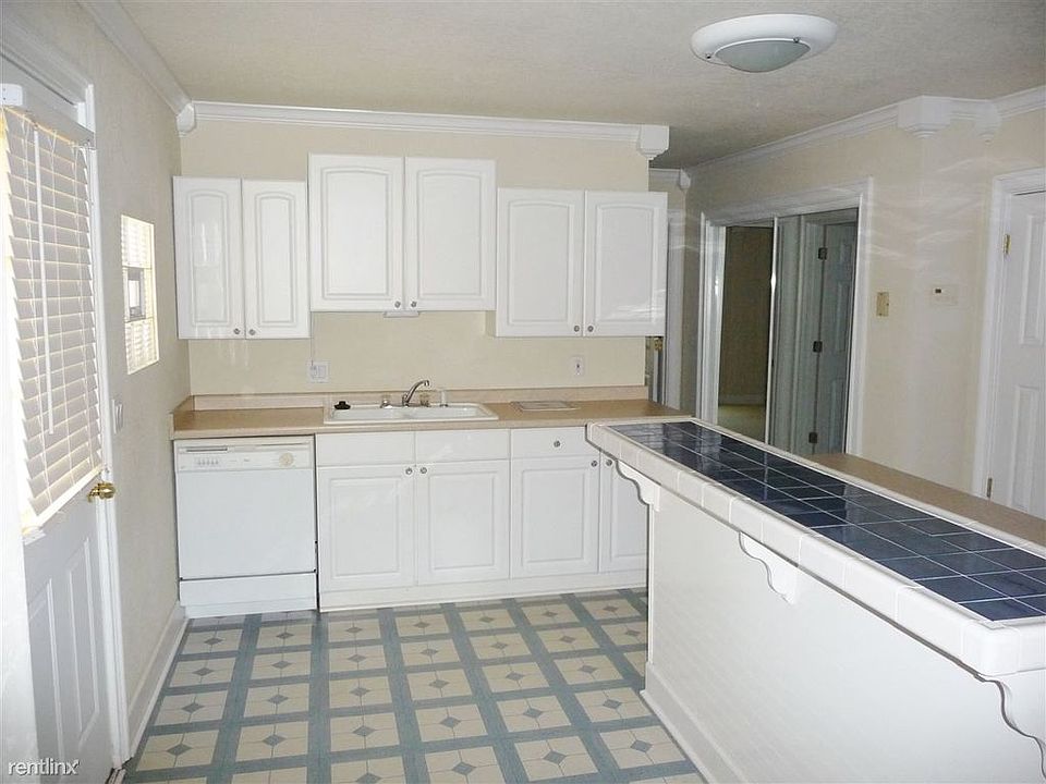 1st image of 3758 W 5th St #0