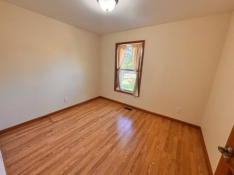3775 W Columbia St — Photo 13