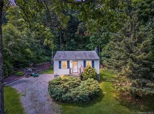 19 Oak Ridge Drive, Putnam Valley, NY 10579