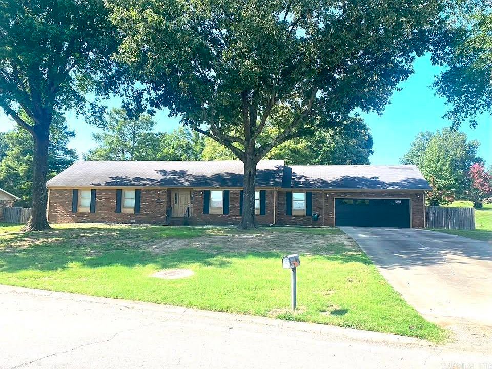 1st image of 1801 Sara Ann Cir