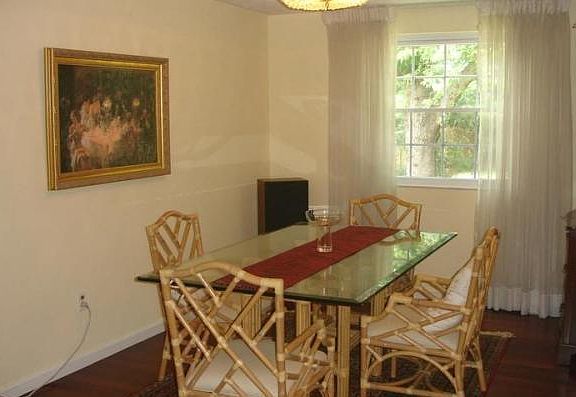 4th image of 1160 Kettle Pond Ln