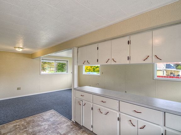 2nd image of 6519 Pacific Ave