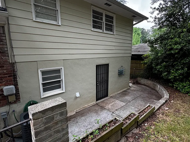1015 Casa Dr — Photo 7