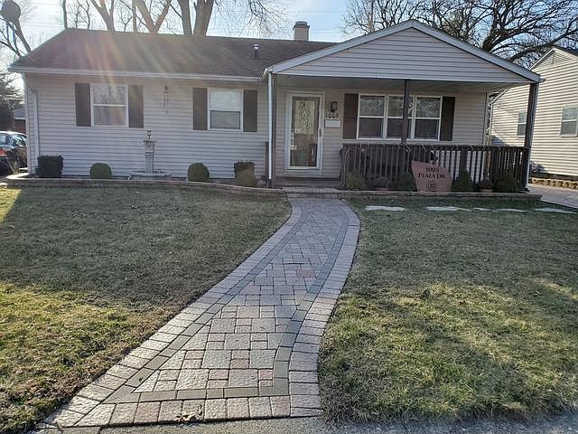 1st image of 1005 Plaza Dr