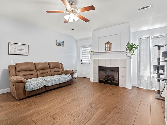 5th image of 1208 E Ken Leach Ct