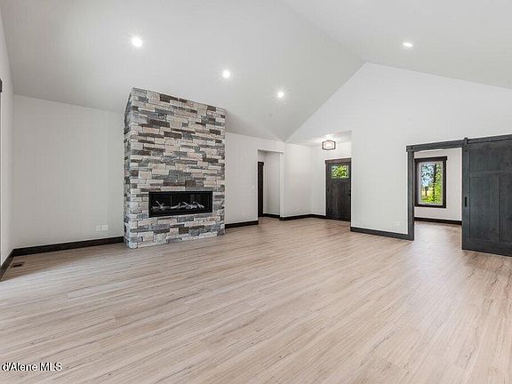 4th image of 25787 N Dickens Rd
