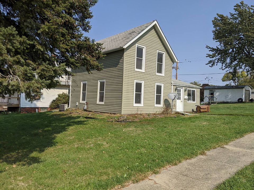 1st image of 202 Davenport St