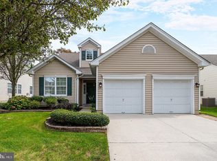 15 Chew Ln, Sewell, NJ 08080