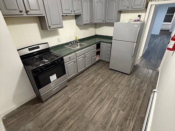 5th image of 9004 Kennedy Blvd Floor 1