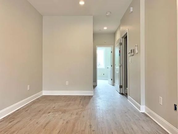 3rd image of 715 Cantrell St Floor 2
