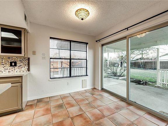 5th image of 5124 Gallahad Dr