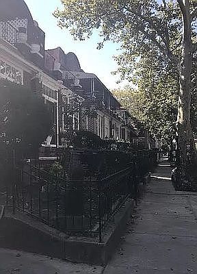 5th image of 316 Montgomery St APT 1R