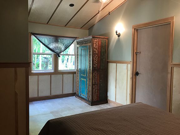 3rd image of 267 S Kalaheo Ave