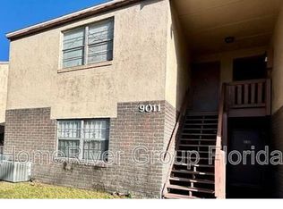 9005 Westchester Cir, Tampa, FL 33604