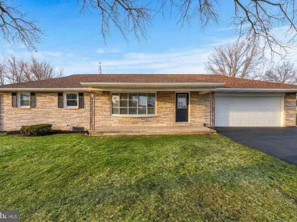 4081 Mulberry Ln, Dover, PA 17315
