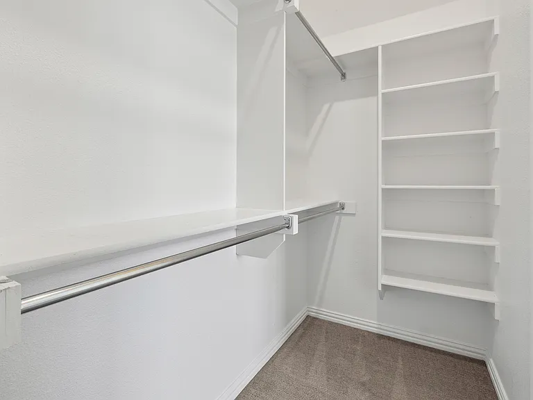 982 Mikaela Dr — Photo 21