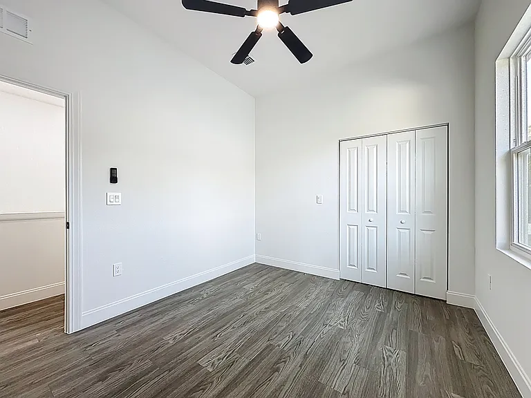 8912 Hogan Rd — Photo 17