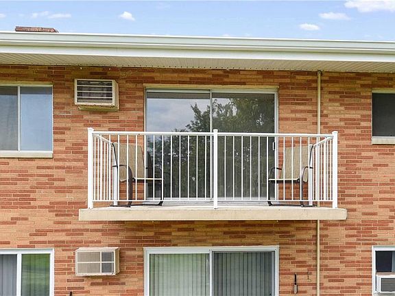 3rd image of 471 Tollis Pkwy APT 268D