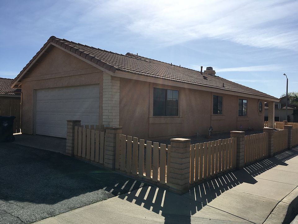 2nd image of 852 Cortez Dr