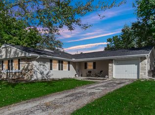381 Greendale Dr, Valparaiso, IN 46385
