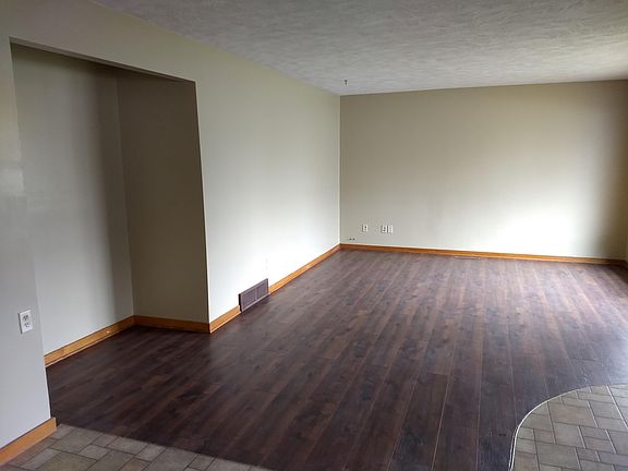 2nd image of 1225 W Military Ave